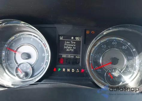 2013 Chrysler Town & Country Touring z USA, uszkodzony, nr VIN 2C4RC1BG4DR637807